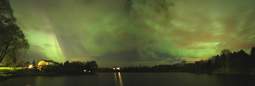 Aurora Borealis Panorama, November 7, 2004 - � 2004 Lauri Kangas